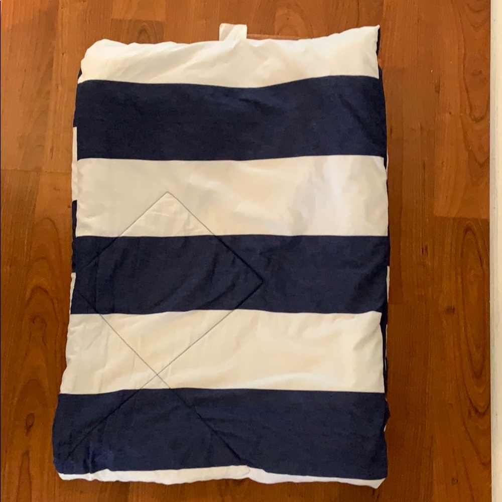 Toddler bed comforter